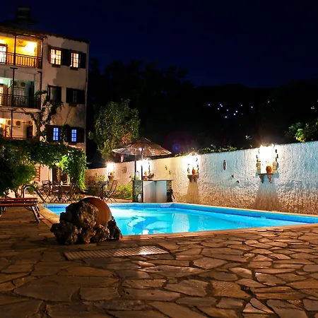 Aparthotel Seranides Boutique Kato Gatzea