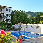 Seranides Boutique 2* Kato Gatzea