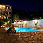 Lägenhetshotell Seranides Boutique Kato Gatzea