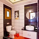 Seranides Boutique 아파트호텔 카토 가트제아