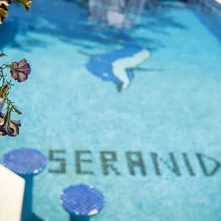 Seranides Boutique 公寓式酒店 2*