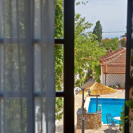 Apartahotel Seranides Boutique 2*